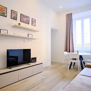 Cavour - Boutique In Apartamento Florencia