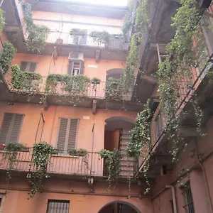 Appartement Charming And Elegant Historic Center Of, Milan